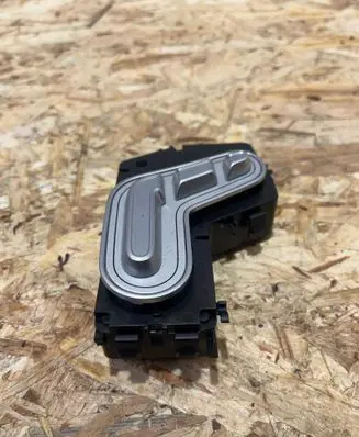 Mercedes-Benz GLE W167 Seat control switch a1679052201