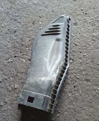 BMW X5 E70 Air filter box cover 13717789109 7789109