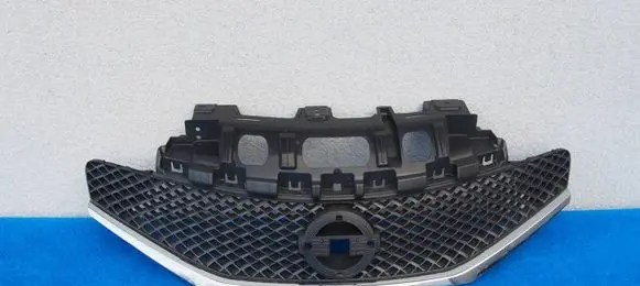 Nissan Note (E12) Front grill 623103VU0A