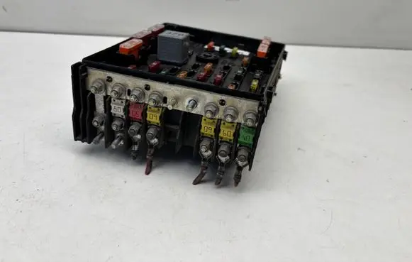 Volkswagen PASSAT CC Fuse module 3C0937125