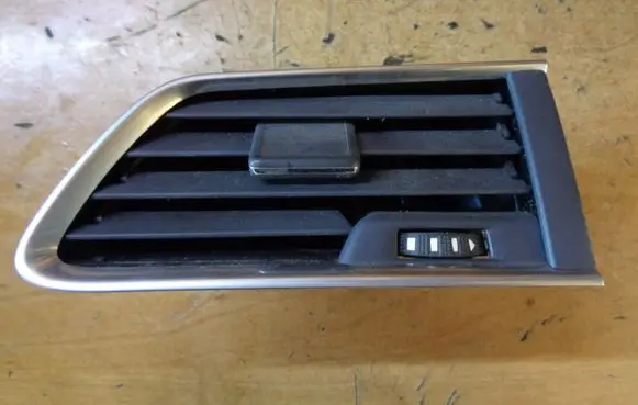 Peugeot 508 Dashboard side air vent grill/cover trim 9686445377