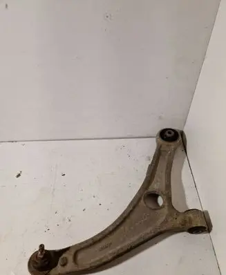 Hyundai i40 Front lower control arm/wishbone A6082M