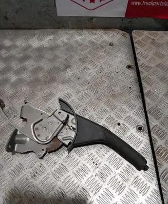 Toyota RAV 4 (XA30) Hand brake release handle T12074