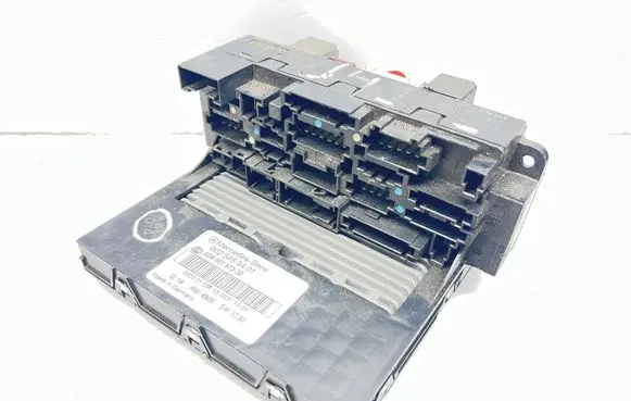 Mercedes-Benz C W203 Fuse box set 0025459401 5DK00797330