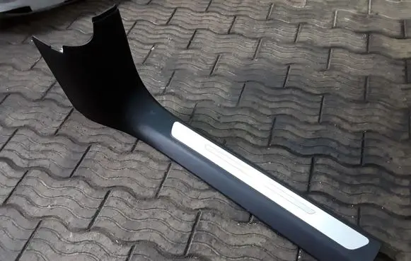 Audi A8 S8 D4 4H Front sill trim cover 4H1867272F 122743536