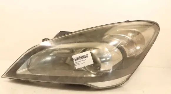 KIA Ceed Headlight/headlamp 921011H