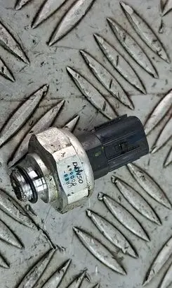 Toyota C-HR I Air conditioning (A/C) pressure sensor 4990008880