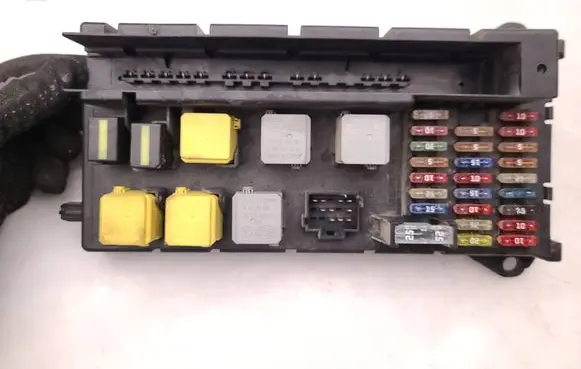 Mercedes-Benz Sprinter W906 Fuse module A9065454401 516601F04 11142013