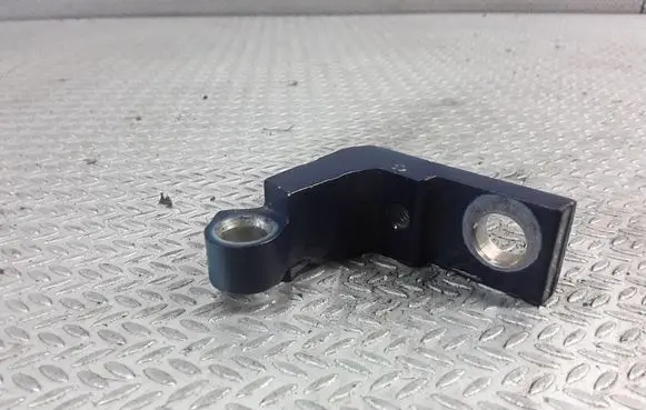 Volkswagen PASSAT B5.5 Rear door upper hinge