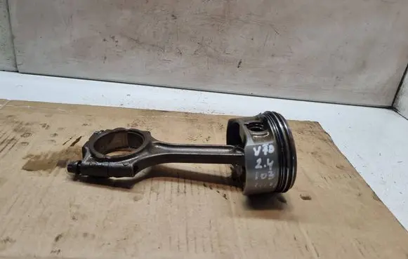 Volvo V70 Piston with connecting rod 83L38