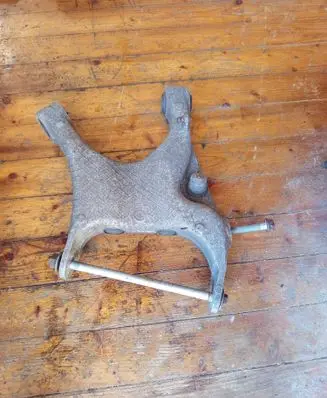 Rear upper control arm/wishbone