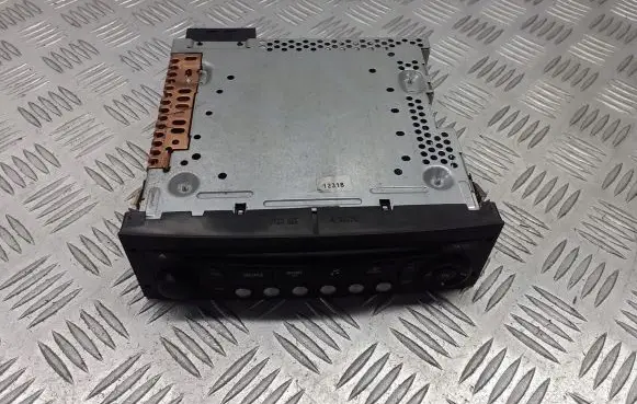 Citroen C2 Radio/CD/DVD/GPS head unit 96643698XT