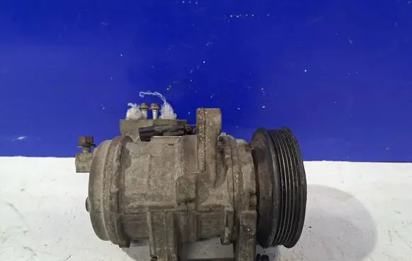 Jeep Wrangler Air conditioning (A/C) compressor (pump) F932447