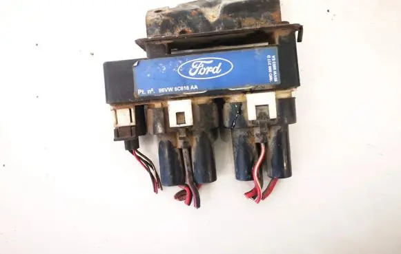 Volkswagen Sharan Coolant fan relay 95vw8c616aa 7m0000317d