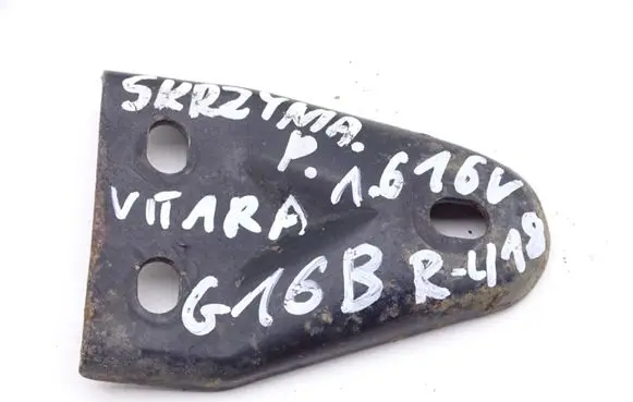 Suzuki Vitara (ET/TA) Gearbox mounting bracket