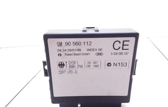 Opel Astra G Central body control module 90560112