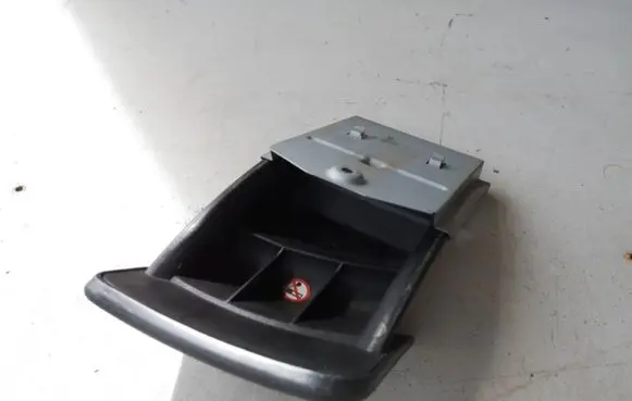 Nissan Micra Glove box 68855