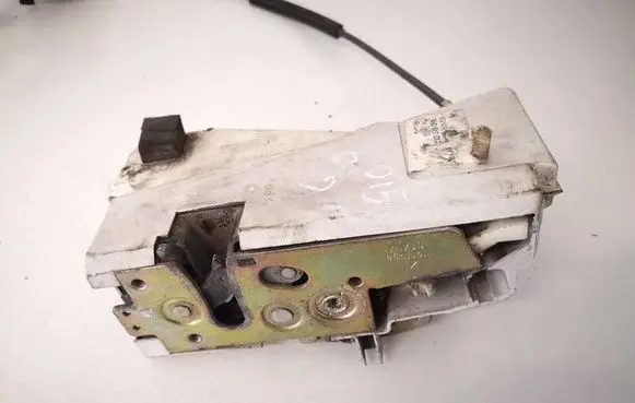 Volkswagen Sharan Rear door lock 93BG220A20DD