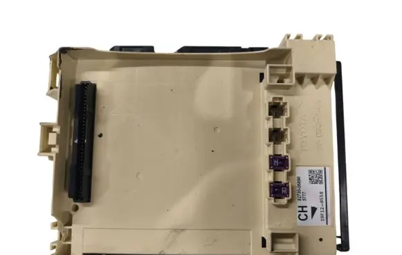 Toyota Camry VIII XV70 Other control units/modules 8273006890
