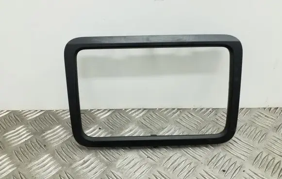 Skoda Fabia Mk2 (5J) Radio/GPS head unit trim 5J0858069