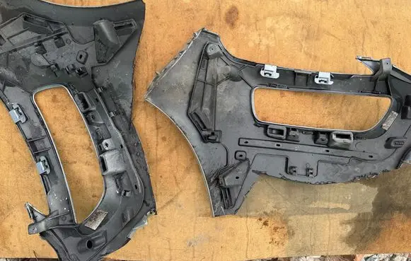 Citroen C4 II Picasso Front bumper mounting bracket A436190463 A0006002