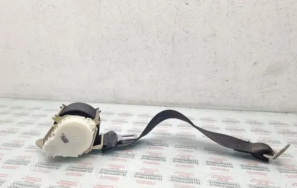 Audi A3 S3 8P Rear seatbelt 8P3857805B