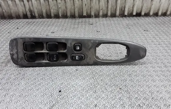 Lexus IS 200-300 Electric window control switch 8404053011