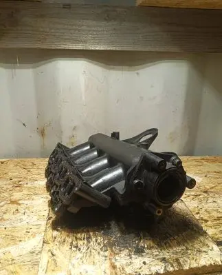 Opel Astra H Intake manifold 55189595
