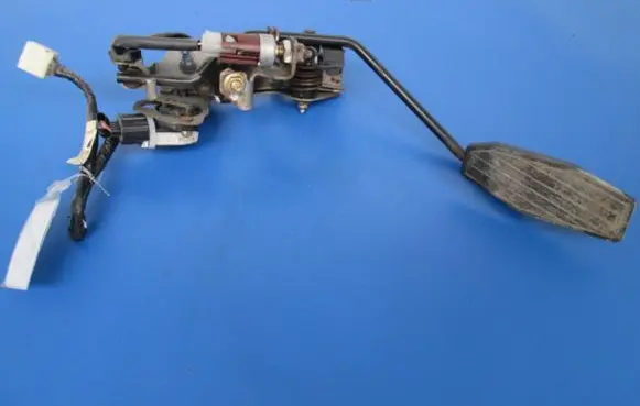 Mazda 323 Accelerator throttle pedal