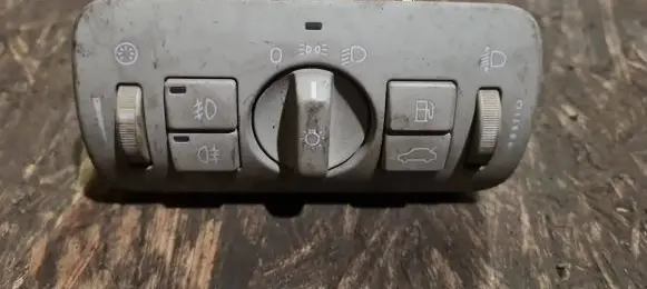 Volvo V70 Light switch 30739423