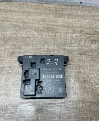 Mercedes-Benz E W211 Door control unit/module 2118201626 356806