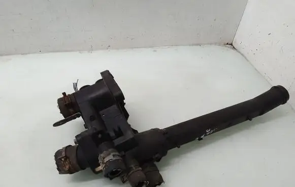Volkswagen Golf IV Thermostat/thermostat housing 032121111