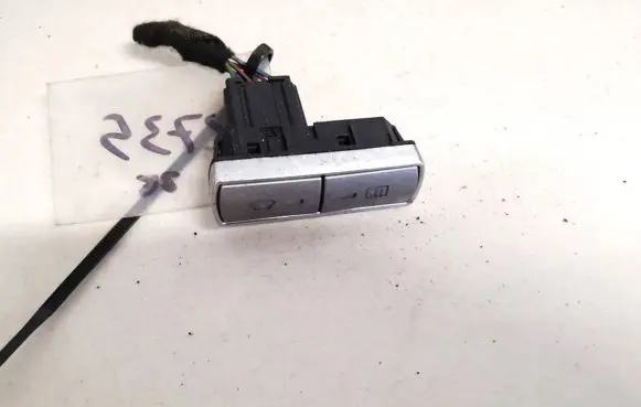 Ford S-MAX Windscreen/window heater switch 6m2t18k574ab