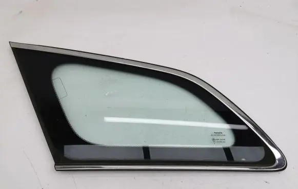 Toyota Avensis T270 Rear side window