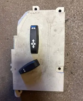 Volvo S60 Seat control switch 31300479 11W023