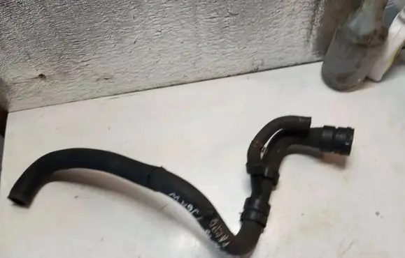 Volvo XC60 Engine coolant pipe/hose 8G918286CC