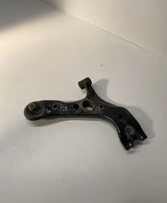 Toyota RAV 4 (XA40) Front lower control arm/wishbone