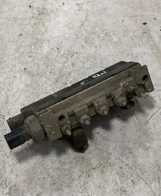 Mercedes-Benz S W220 Air suspension valve block A2203200258