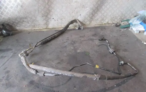 Ford Mondeo MK IV Power steering hose/pipe/line 