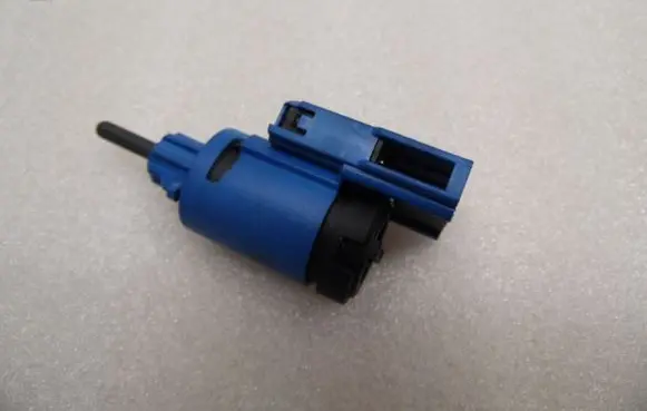 Clutch pedal sensor