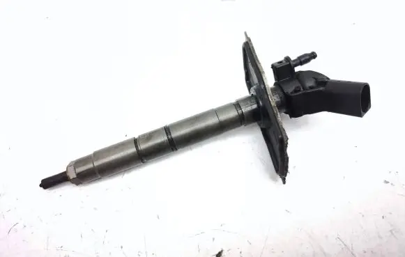 Fuel injector
