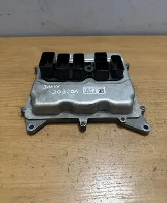 BMW 3 E90 E91 Engine control unit/module 0261S09006 8606777 860677701