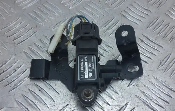 Citroen C3 Picasso Exhaust gas pressure sensor 0281002771 55198717