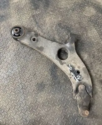 Front lower control arm/wishbone