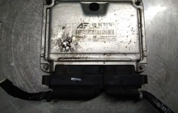 Ford Galaxy Engine control unit/module 038906019FA 0281010629