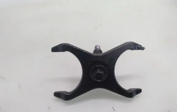 Mazda 6 Fuel Injector clamp holder