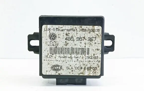 Audi A6 S6 C5 4B Light module LCM 4B0907357 5LA00784500