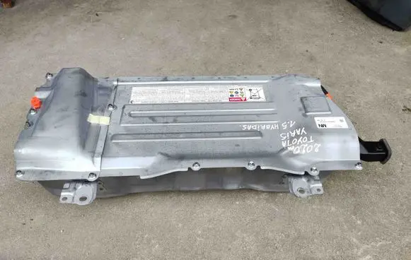 Toyota Yaris XP210 Hybrid / electric car battery G9280K0010