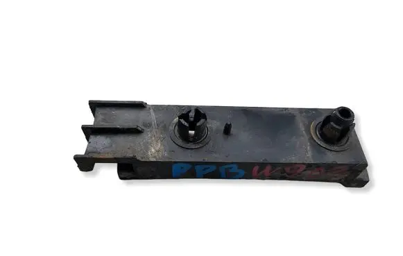 Mercedes-Benz Sprinter W901 W902 W903 W904 Fender mounting bracket 