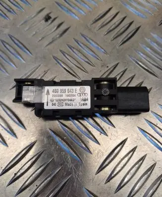 Audi A3 S3 8P Airbag deployment crash/impact sensor 4B0959643E 190204 200298
